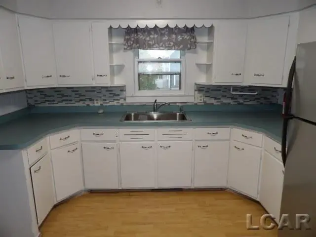 122 W Beecher, Adrian, MI 49221 - #2