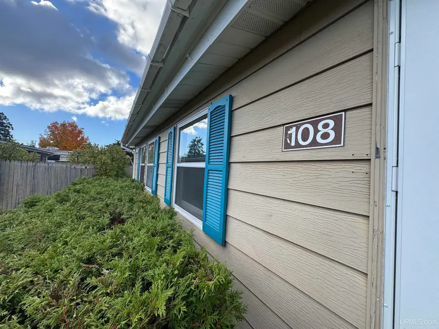 108 Provider, Gwinn, MI 49841 - #2