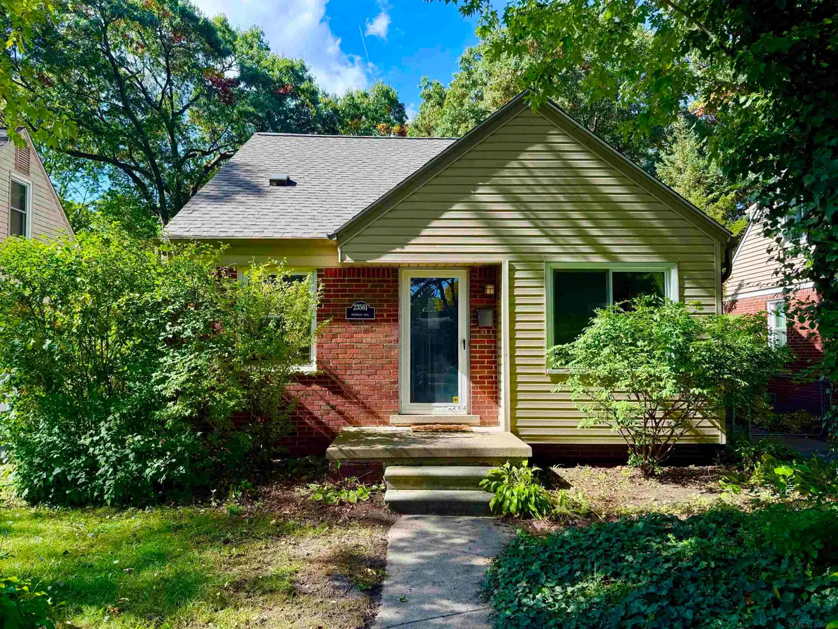 23561 Republic, Oak Park, MI 48237 - #1