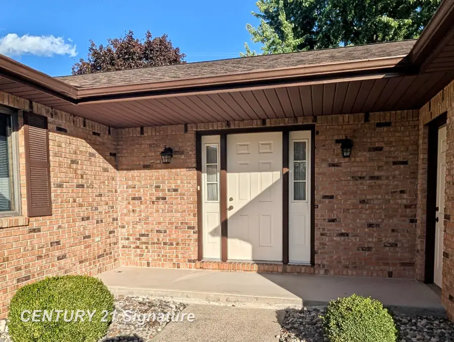 692 E Pilgrim, Saginaw, MI 48638 - #2