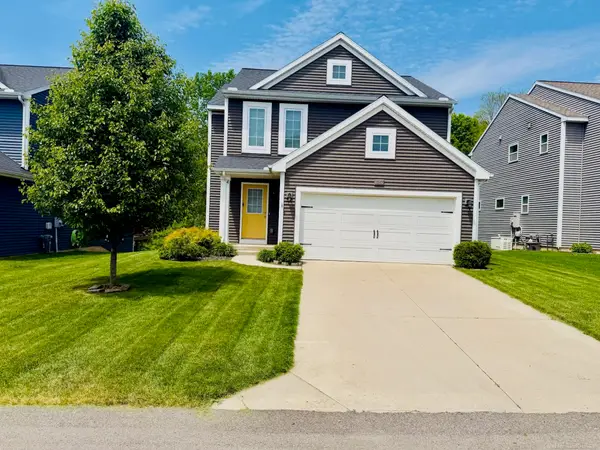 1353 Highland, Lowell, MI 49331