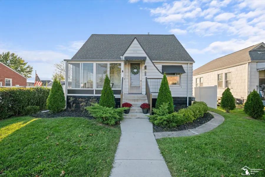 2846 William R, Trenton, MI 48183 - #2