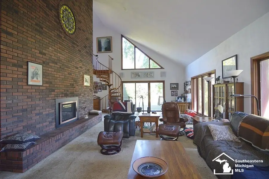 4400 Douglas, Adrian, MI 49221 - #3