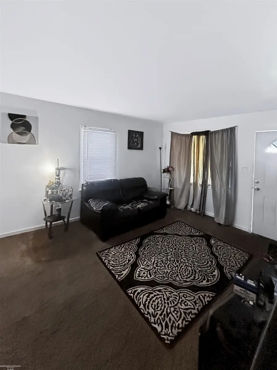 9024 Auburn, Detroit, MI 48228 - #2