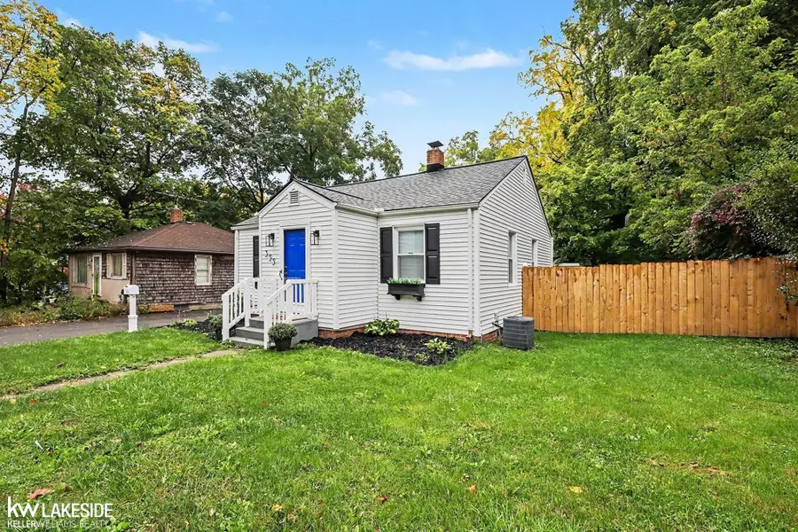 355 W Saint Clair, Romeo, MI 48065 - #3