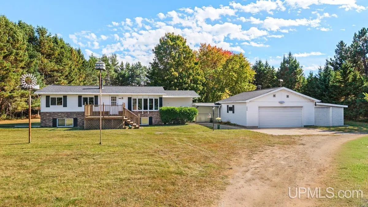 9222 State Highway M-35, Gladstone, MI 49837 - #1