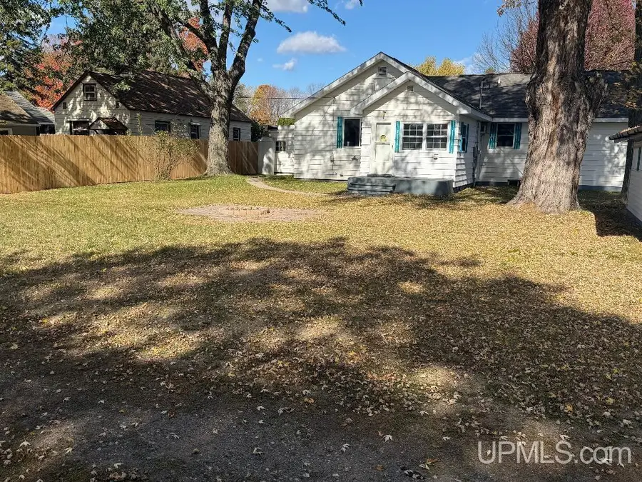 725 E Sagola, Kingsford, MI 49802 - #3