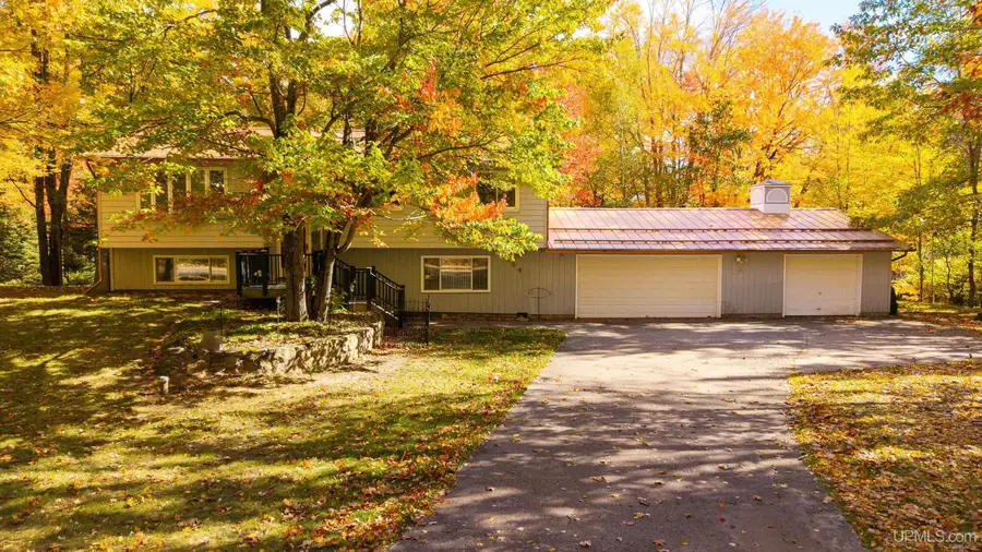 664 N Maple Hill, Gwinn, MI 49841 - #2