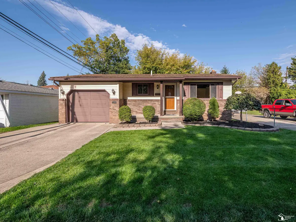 22306 William, Rockwood, MI 48173 - #1