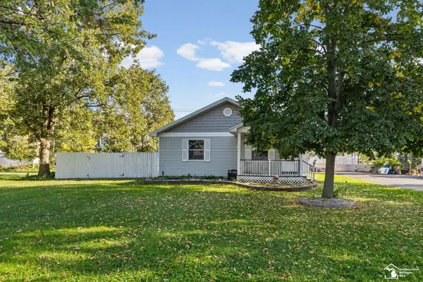 3073 Lakeshore, Monroe, MI 48162