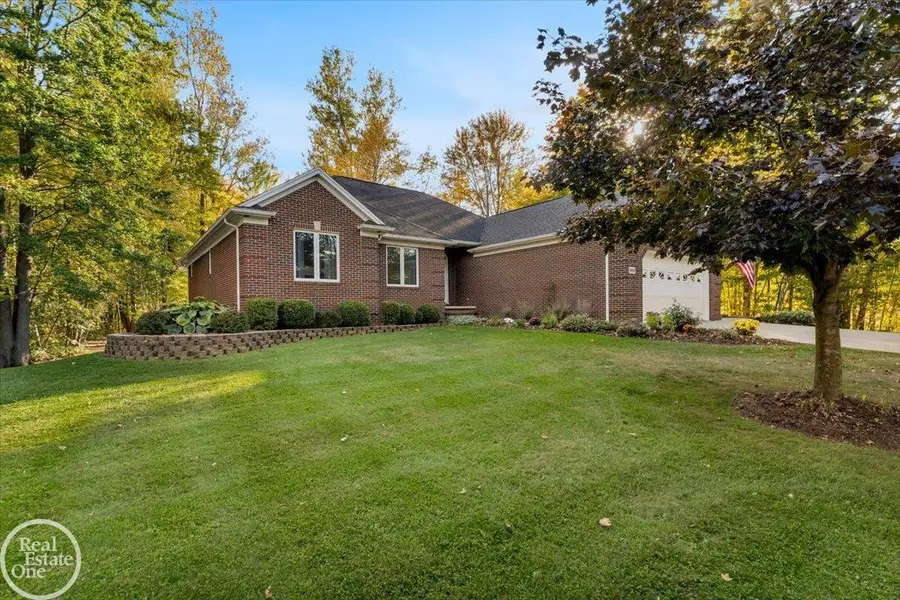5859 Smiths Creek, Kimball, MI 48074 - #2