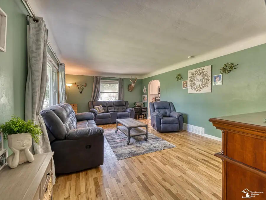 1359 Moore, Adrian, MI 49221 - #3