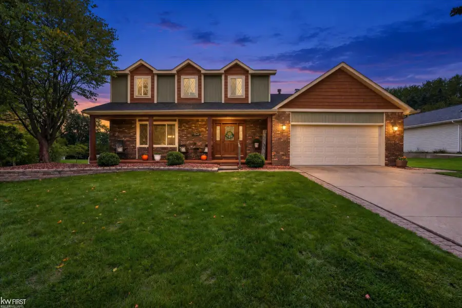 1269 Lake Valley, Fenton, MI 48430 - #2