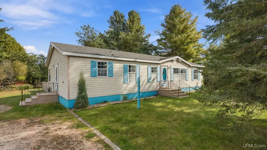 1011 S 30th, Escanaba, MI 49829 - #2