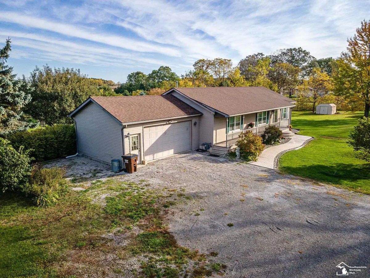 1858 W Albain, Monroe, MI 48161 - #1