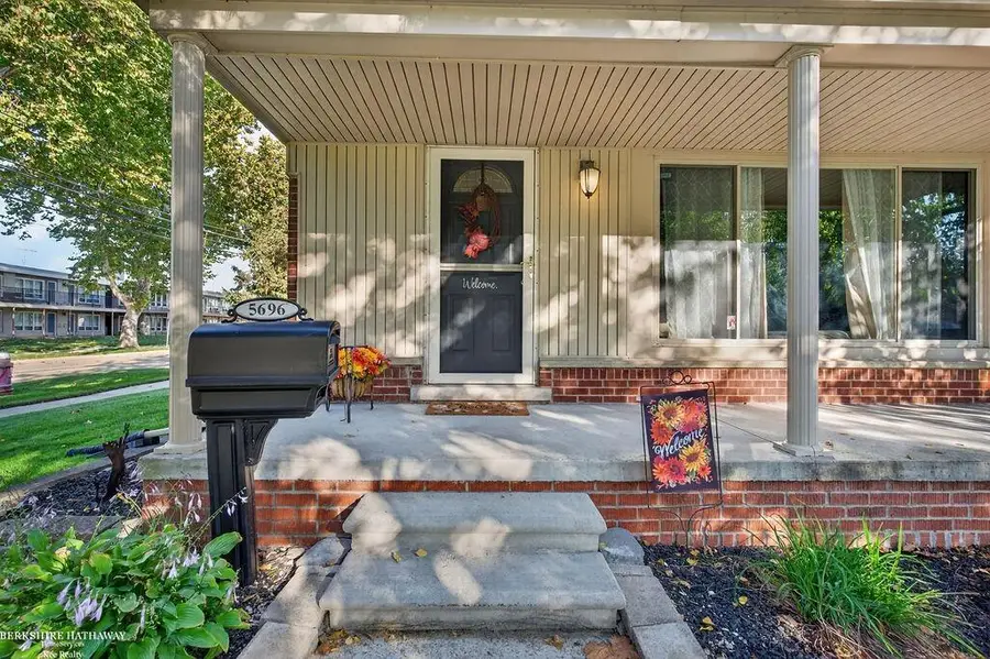 5696 Hartlein, Warren, MI 48092 - #2