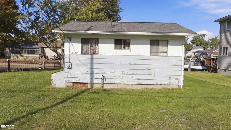 7050 Sax, Harsens Island, MI 48028 - #2