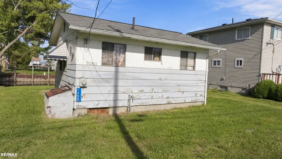 7050 Sax, Harsens Island, MI 48028 - #3