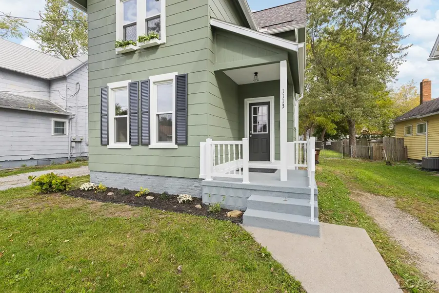 1113 E Hunt, Adrian, MI 49221 - #2