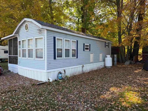 978 Timberlynn, Sanford, MI 48657