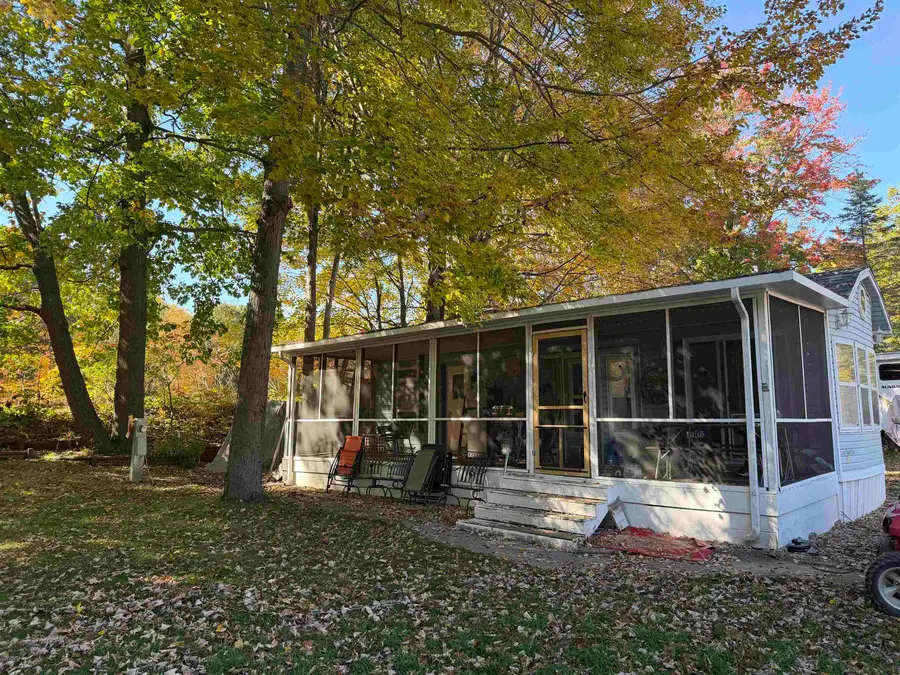978 Timberlynn, Sanford, MI 48657 - #2