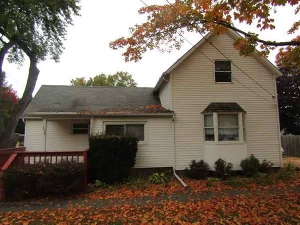 1336 Olmstead, Owosso, MI 48867