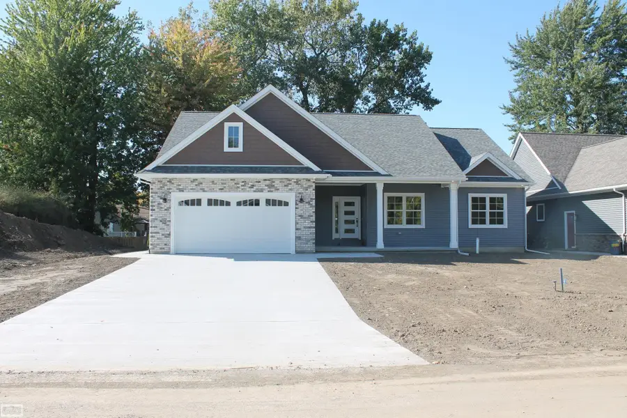 39159 Chart, Harrison Township, MI 48045 - #2