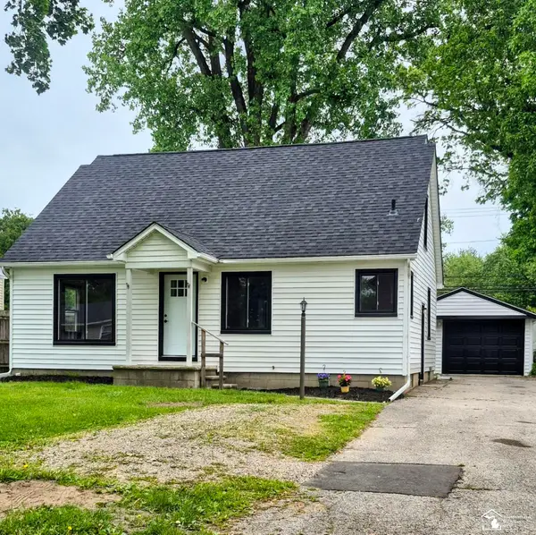 2114 Hollywood, Monroe, MI 48162