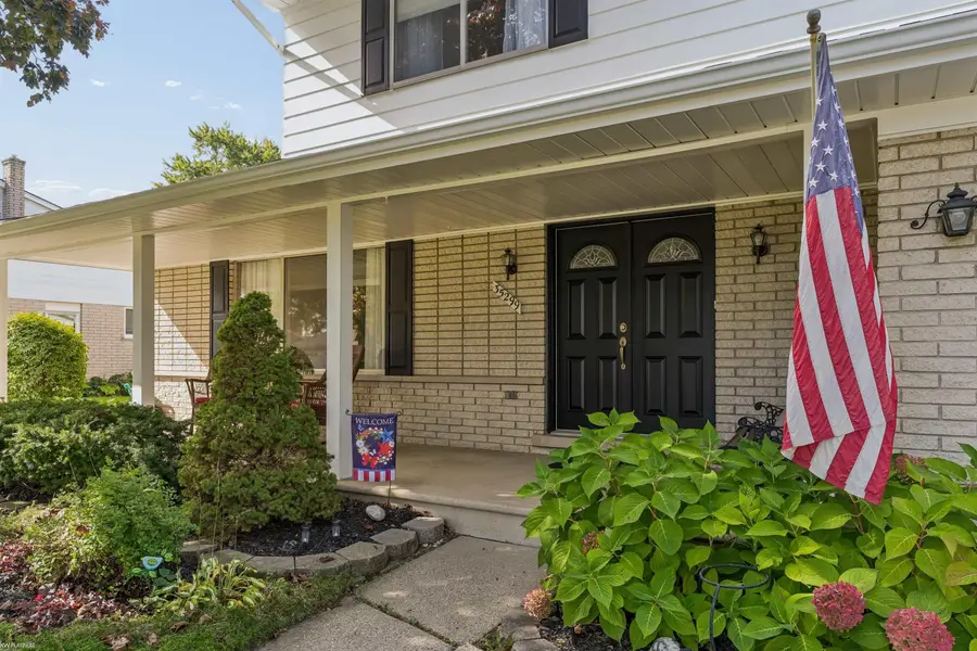 35299 Rhoades, Clinton Township, MI 48035 - #2