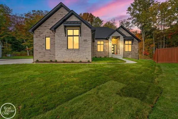35071 Woodside, Richmond, MI 48062