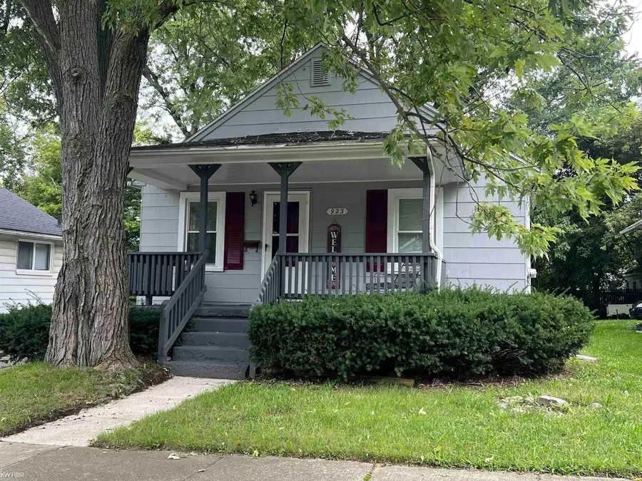 923 Mann, Flint, MI 48503 - #2