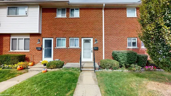 8608 Kaltz, Center Line, MI 48015