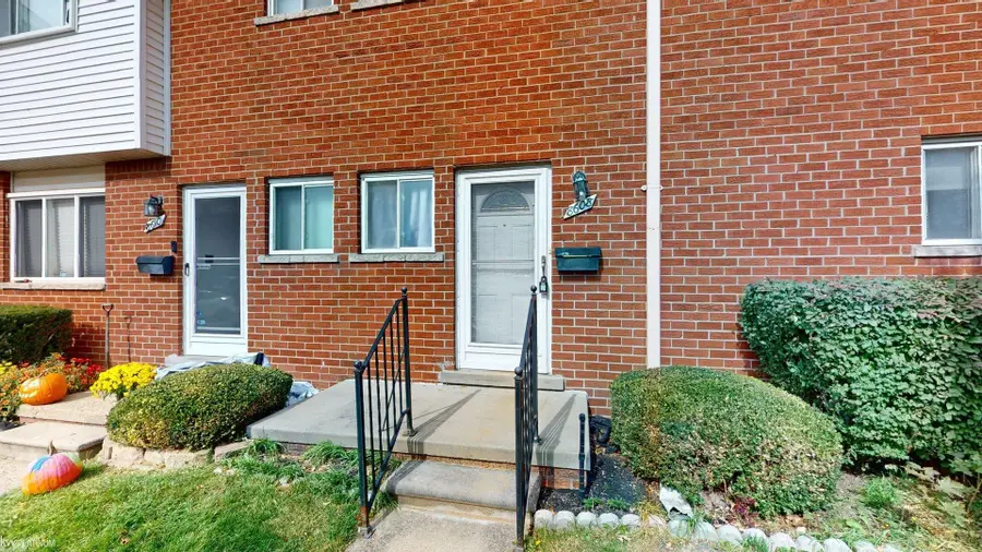 8608 Kaltz, Center Line, MI 48015 - #2