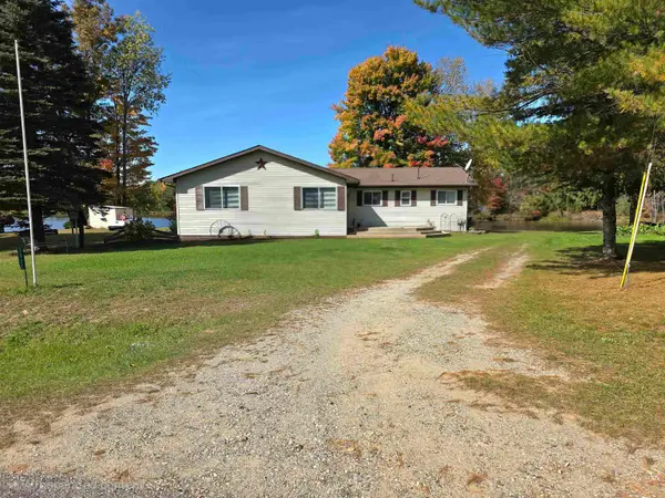 1327 Lakeview #Pole Barn on 1316 Cedar, Gladwin, MI 48624