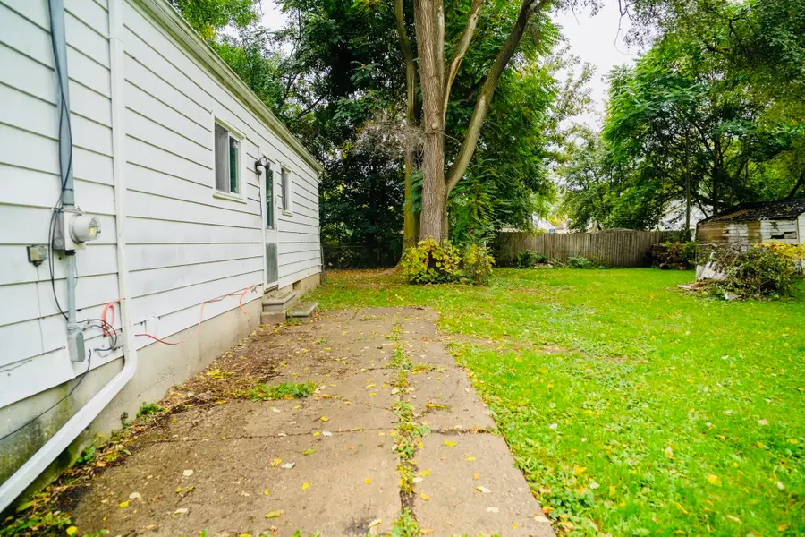 226 E Lakeview, Flint, MI 48503 - #3