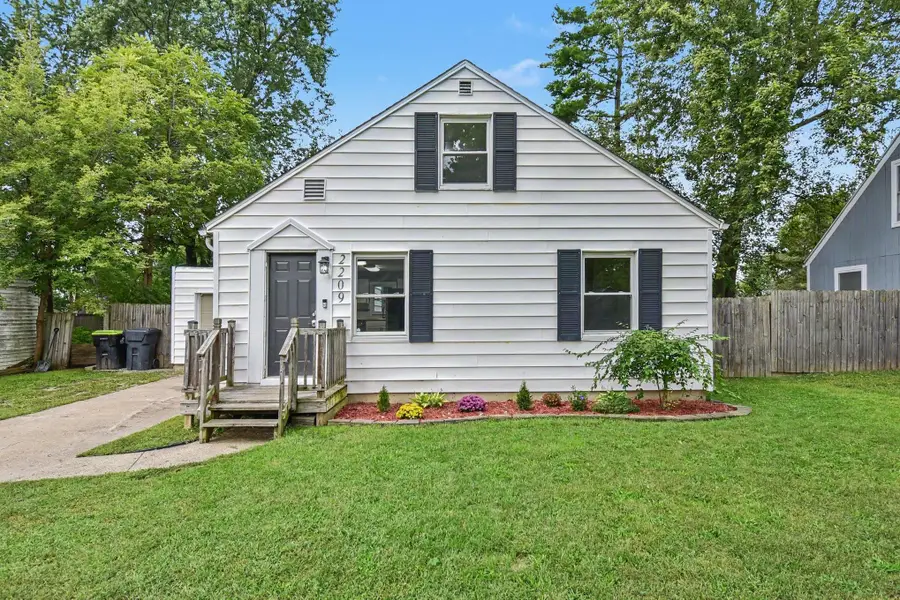 2209 Carolina, Midland, MI 48642 - #2