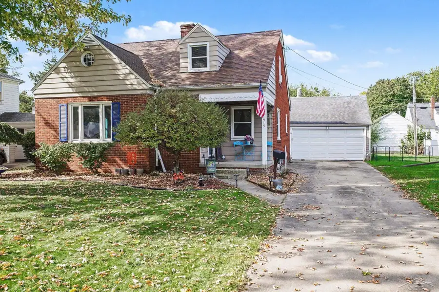1919 Handley, Saginaw, MI 48602 - #2