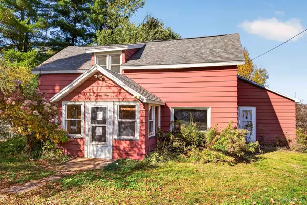 129 Davis, Ishpeming, MI 49849