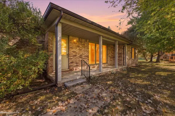 49314 Sheridan, Shelby Twp, MI 48315