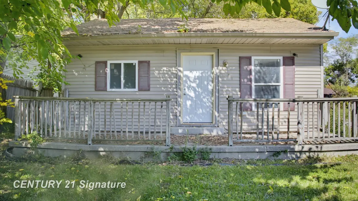 2481 California, Saginaw, MI 48601 - #1