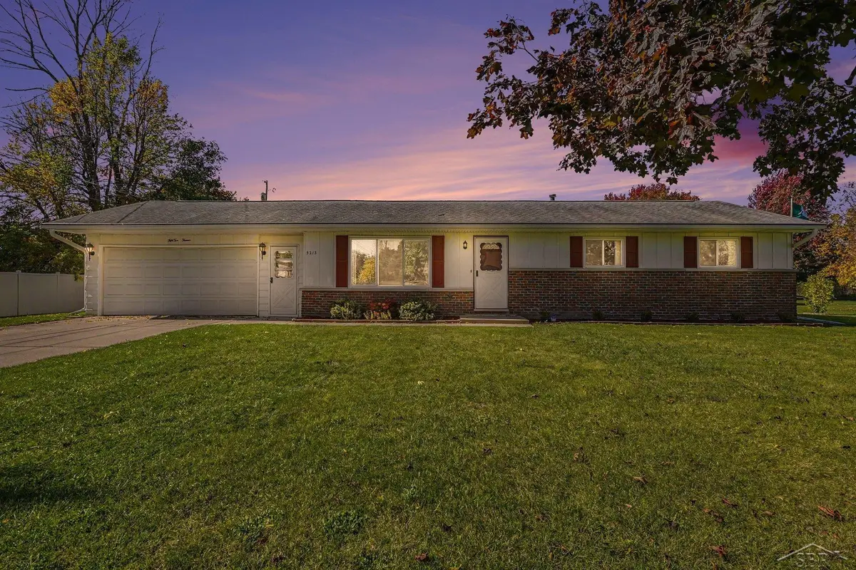 5213 Loganberry, Saginaw, MI 48603 - #1