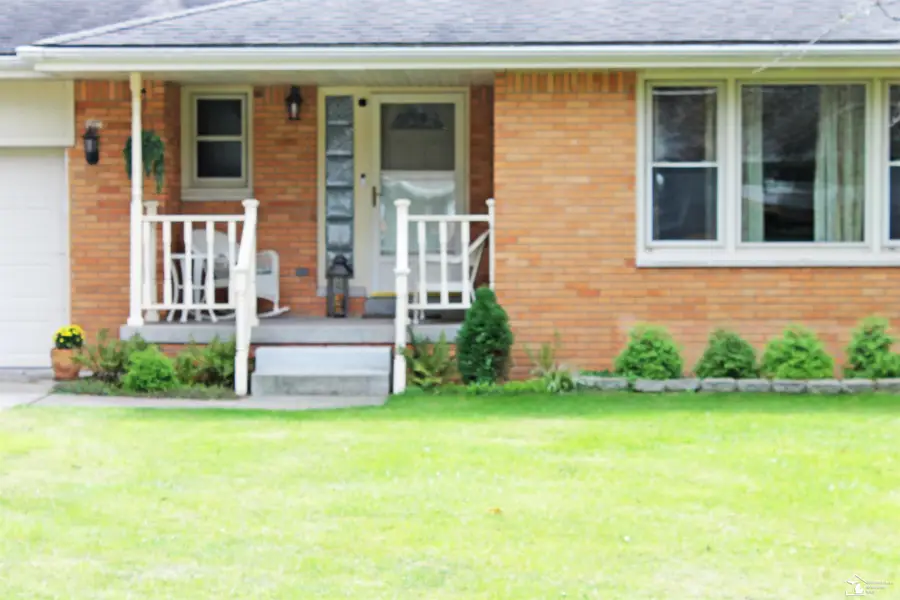 5341 Kay, Monroe, MI 48161 - #2