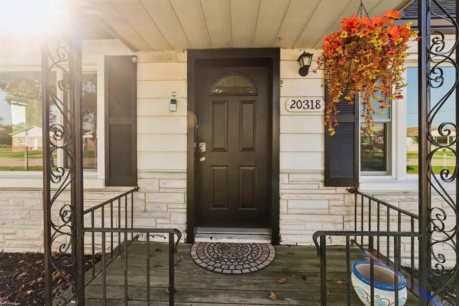 20318 Ellis, Roseville, MI 48066 - #2
