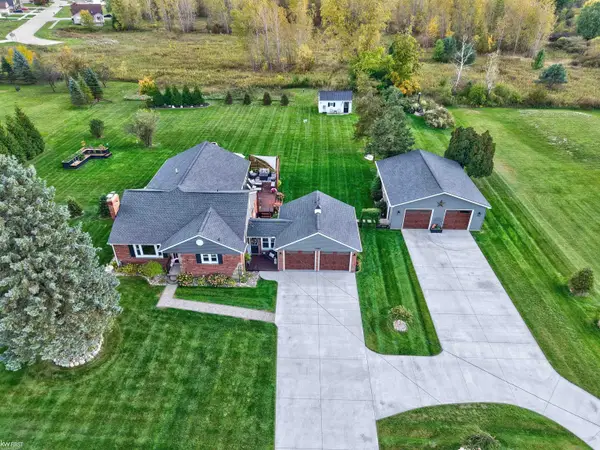 7382 E Potter, Davison, MI 48423