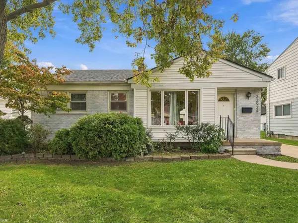 22924 Carolina, Saint Clair Shores, MI 48080