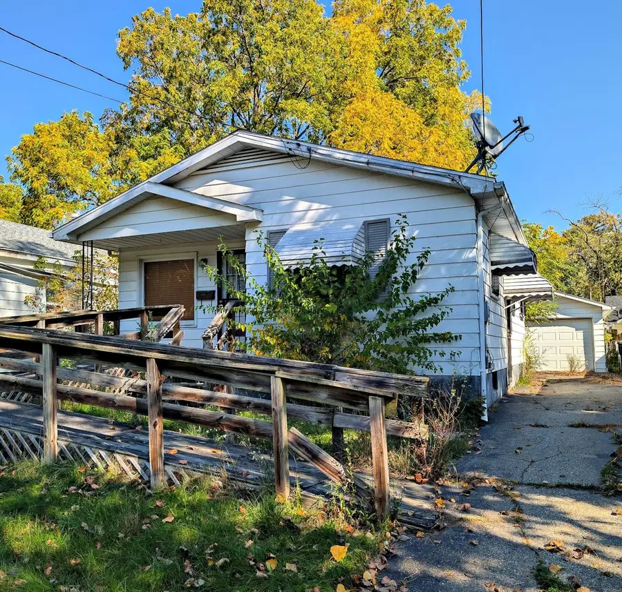 939 Mann, Flint, MI 48503 - #2