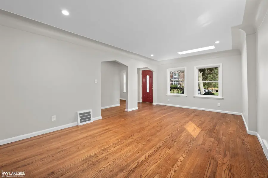 1781 Brys, Grosse Pointe Woods, MI 48236 - #3