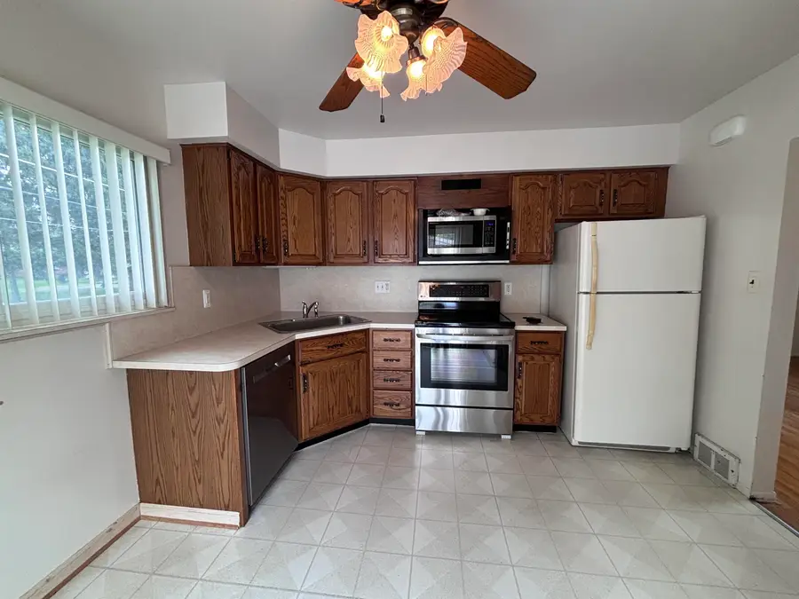 12173 Waiteley, Sterling Heights, MI 48313 - #3