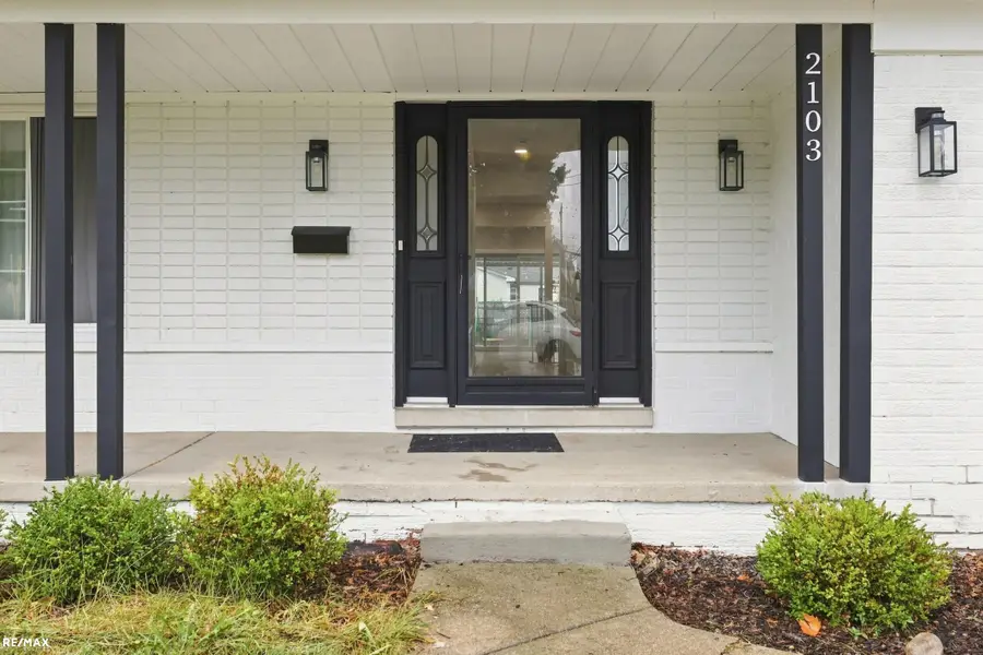 2103 Atlas, Troy, MI 48083 - #3