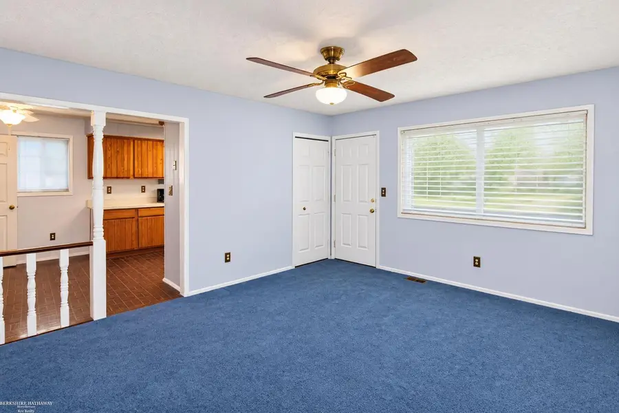 21252 Abrahm, Clinton Township, MI 48035 - #3